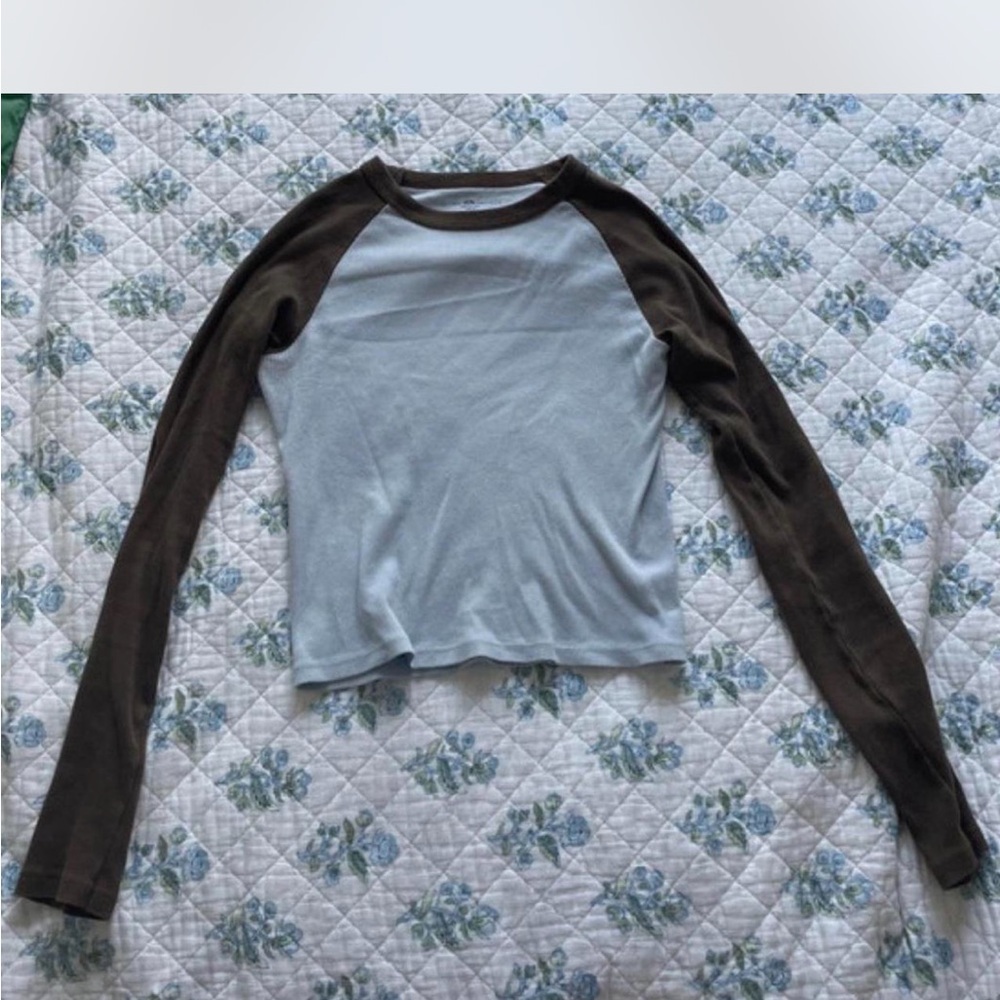 Brandy Melville baby blue and brown long sleeve shirt